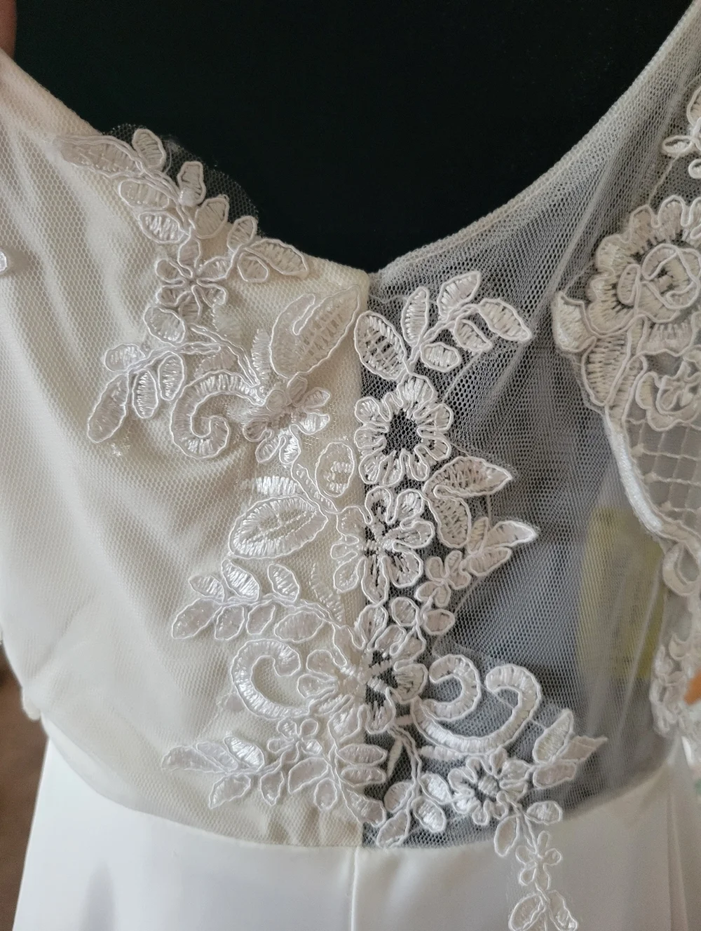 Wedding Gown White With Lace Bodice‎  5' Train Gorgeous Back Size XL